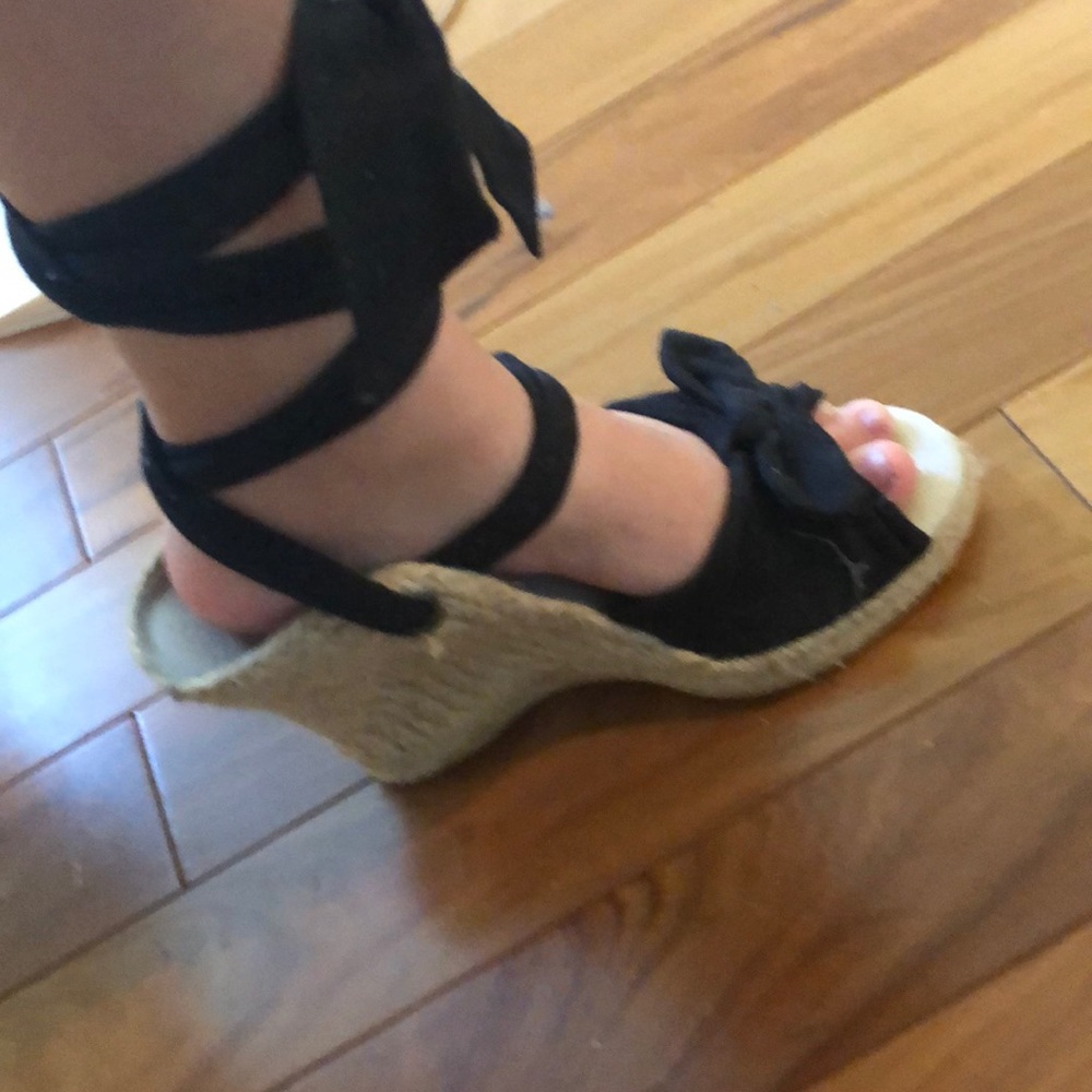 Old Navy Black and Tan Wedges